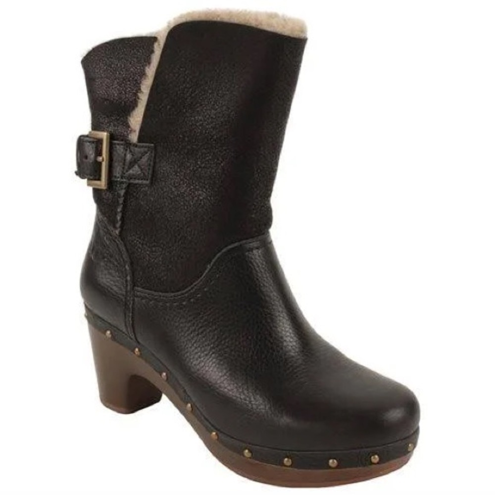 UGG Amoret Black Shearling Clog Booties Size 7 LNC
